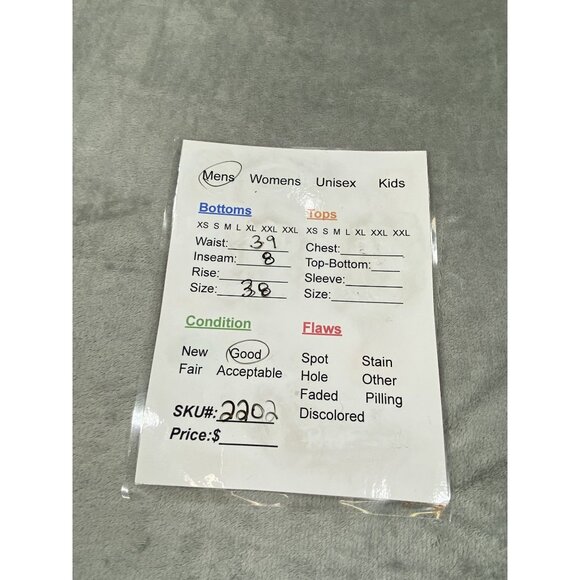 Tackle & Tides Shorts Mens Blue Size 38 Martini Print With Button & Zip Closure - Picture 8 of 8